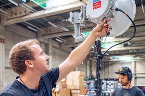 5 Riedel-3 DisTag_DistanceMonitors-1